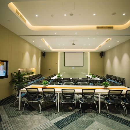 Holiday Inn Express Ningbo Fenghua, an IHG Hotel Bagian luar foto