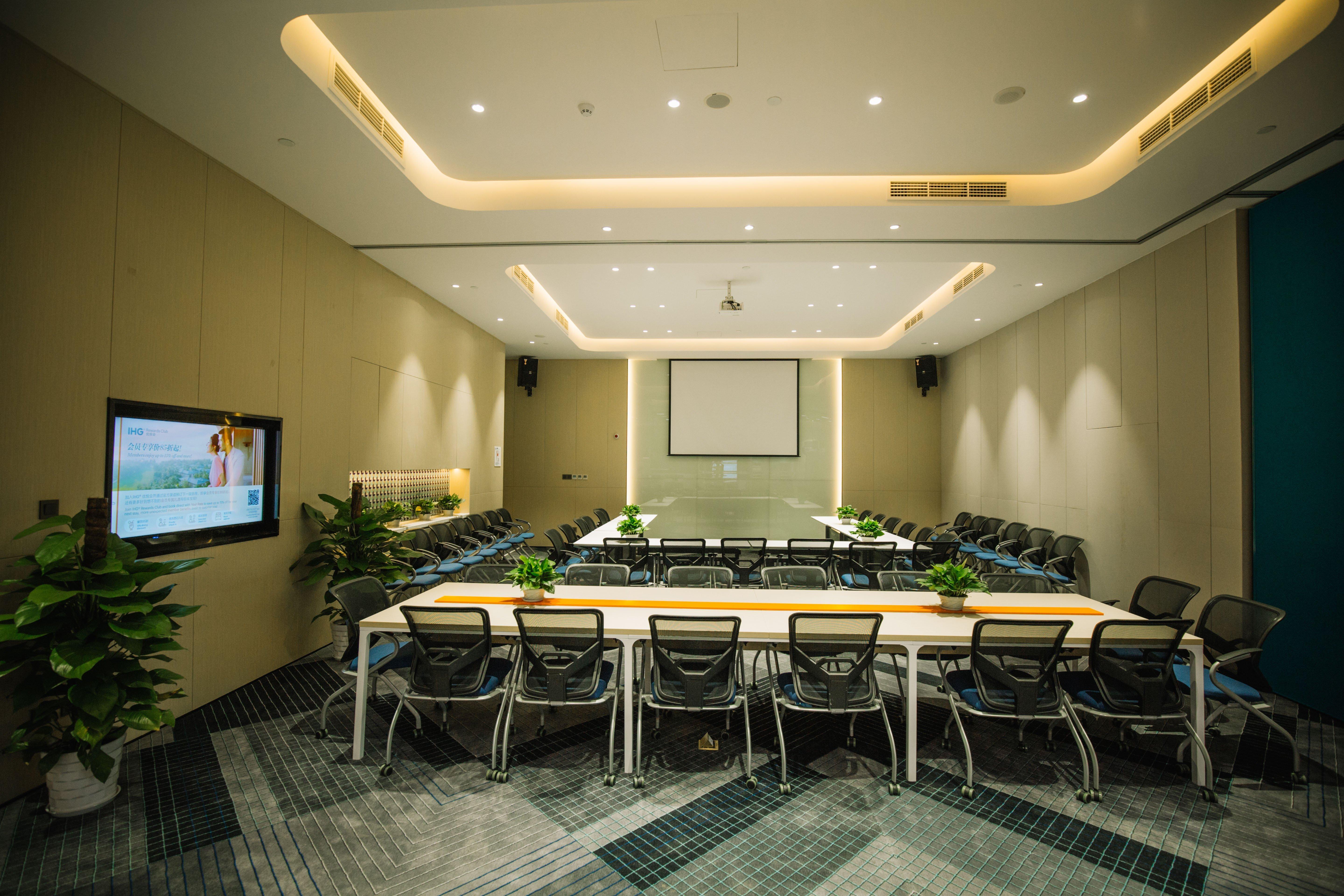 Holiday Inn Express Ningbo Fenghua, an IHG Hotel Bagian luar foto